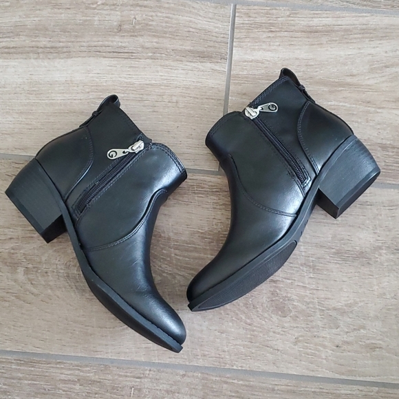 🆕️ G by Guess Towny Bootie - Picture 4 of 15